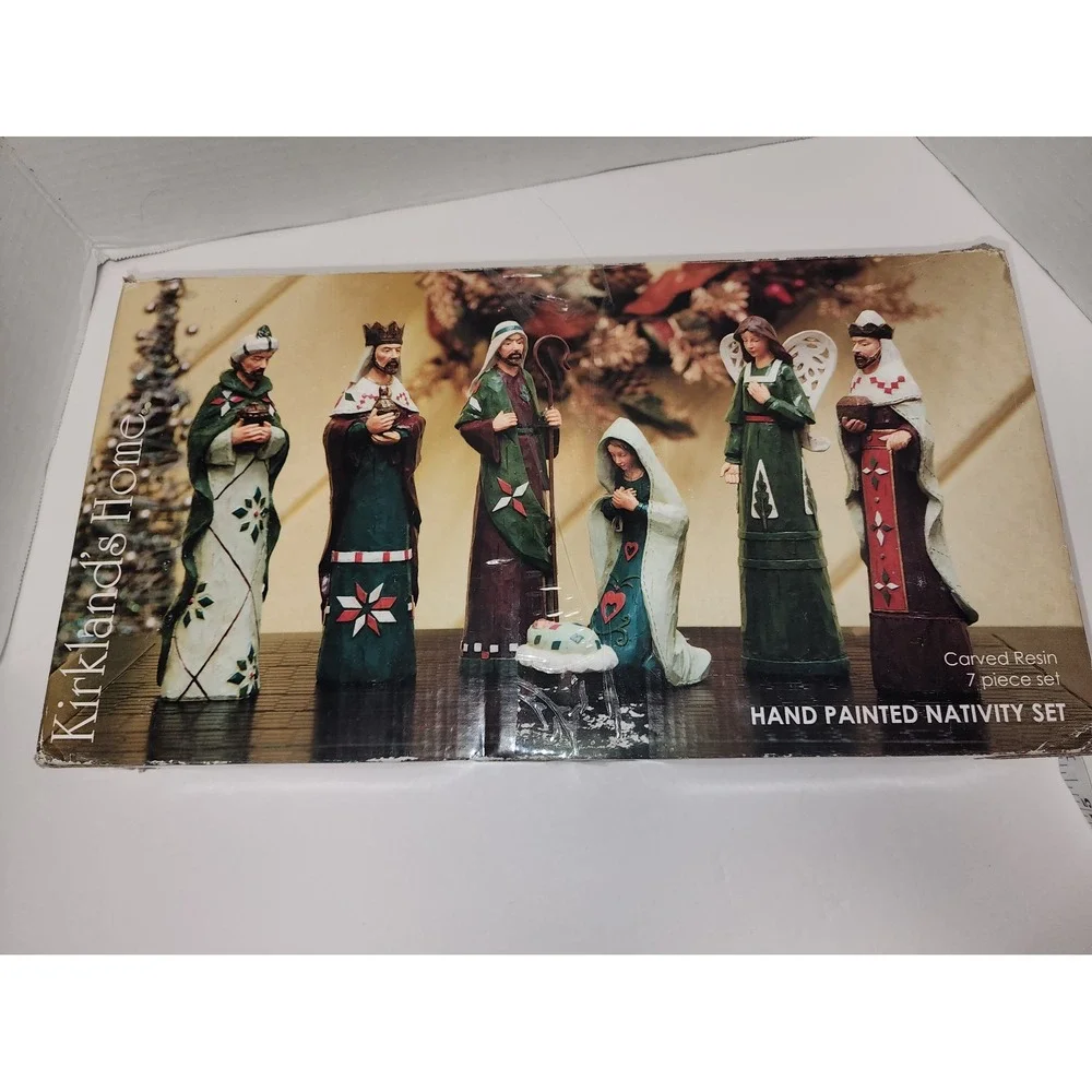 Kirkland Carved Resin 7 piece hand‎ painted Nativity set